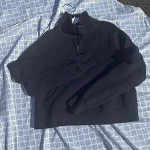 Lululemon XS/S Scuba funnel neck half zip. Excellent condition, only line dried
